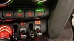 2020 (70) MINI HATCHBACK 1.5 Cooper Sport II 3dr 5633690