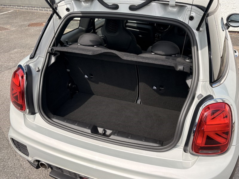 2020 (70) MINI HATCHBACK 1.5 Cooper Sport II 3dr 5633707