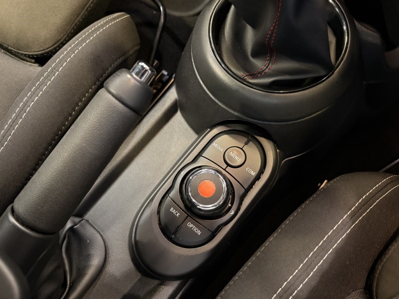 2020 (70) MINI HATCHBACK 1.5 Cooper Sport II 3dr 5633697