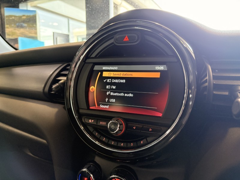 2020 (70) MINI HATCHBACK 1.5 Cooper Sport II 3dr 5633691