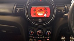 2020 (70) MINI HATCHBACK 1.5 Cooper Sport II 3dr 5633688