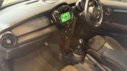 2020 (70) MINI HATCHBACK 1.5 Cooper Sport II 3dr 5633680