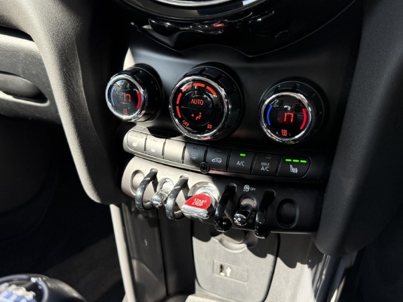 2019 (68) MINI HATCHBACK 1.5 Cooper Classic II 3dr 5629400