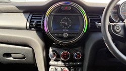 2019 (68) MINI HATCHBACK 1.5 Cooper Classic II 3dr 5629410