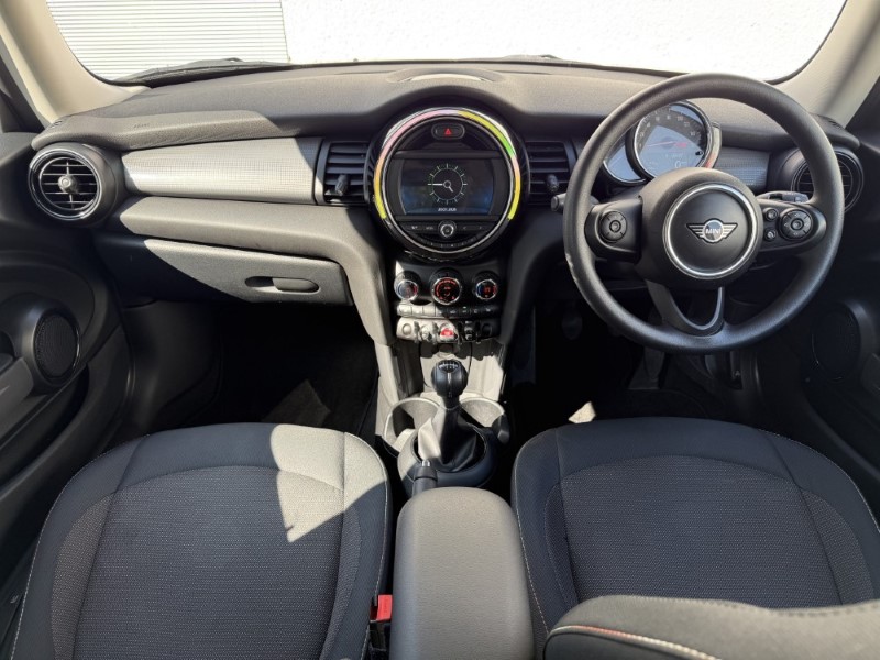 2019 (68) MINI HATCHBACK 1.5 Cooper Classic II 3dr 5629408