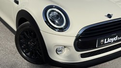 2019 (68) MINI HATCHBACK 1.5 Cooper Classic II 3dr 5629427