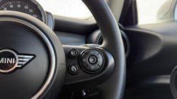 2019 (68) MINI HATCHBACK 1.5 Cooper Classic II 3dr 5629405