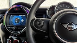 2019 (68) MINI HATCHBACK 1.5 Cooper Classic II 3dr 5629404