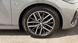 2024 (24) BMW 2 SERIES 220i MHT M Sport 5dr DCT 5617423