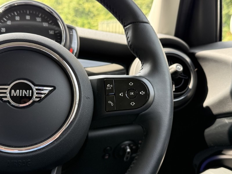 2022 (22) MINI HATCHBACK 1.5 Cooper Classic 5dr Auto 5621549
