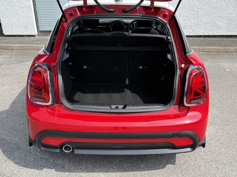 2022 (22) MINI HATCHBACK 1.5 Cooper Classic 5dr Auto 5621640