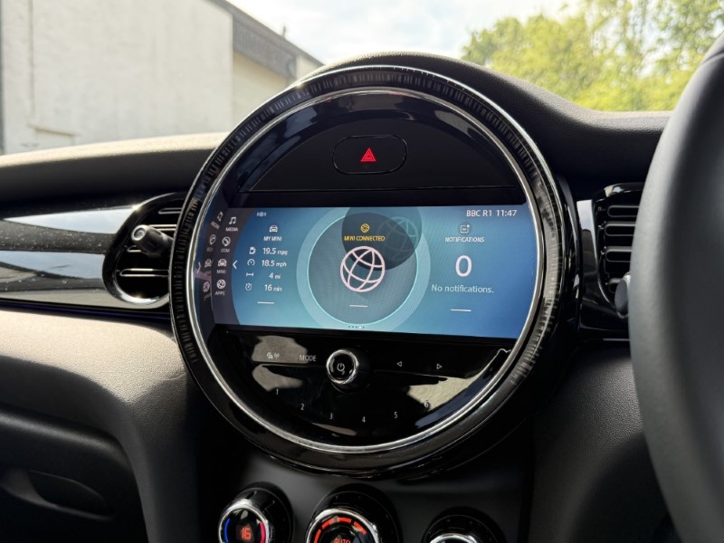 2022 (22) MINI HATCHBACK 1.5 Cooper Classic 5dr Auto 5621557