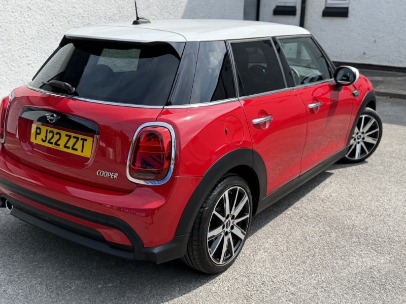 2022 (22) MINI HATCHBACK 1.5 Cooper Classic 5dr Auto 5621569