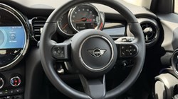 2022 (22) MINI HATCHBACK 1.5 Cooper Classic 5dr Auto 5621564