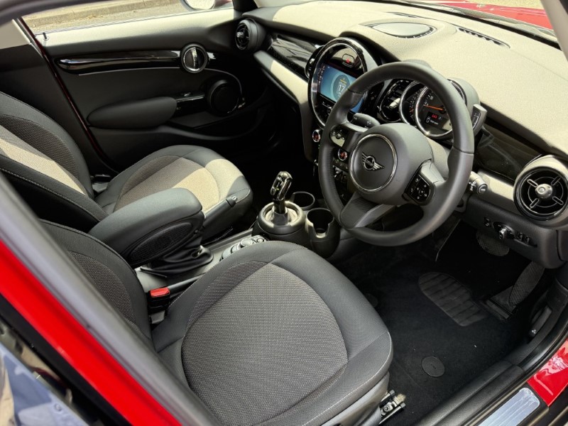 2022 (22) MINI HATCHBACK 1.5 Cooper Classic 5dr Auto 5621560
