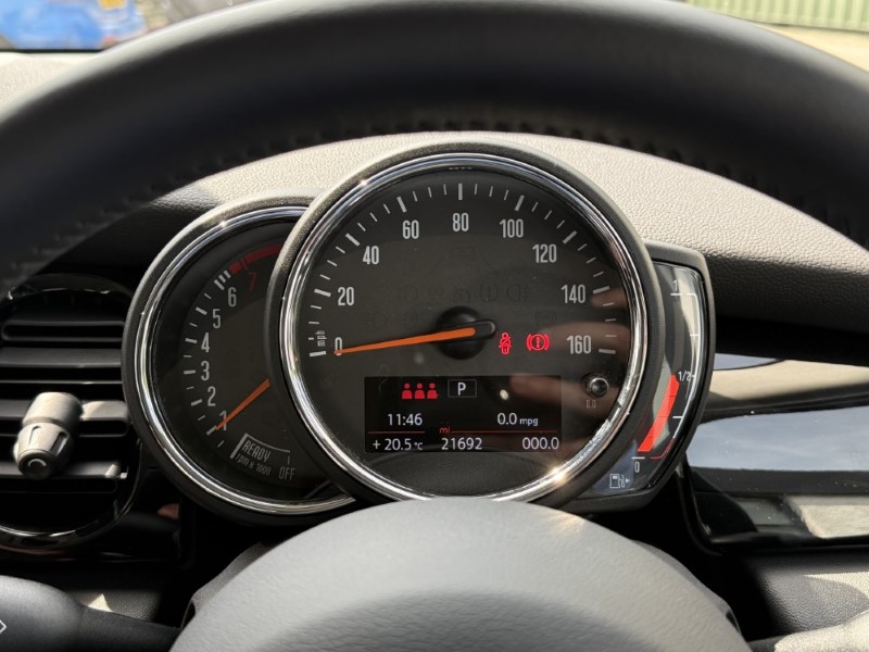 2022 (22) MINI HATCHBACK 1.5 Cooper Classic 5dr Auto 5621554