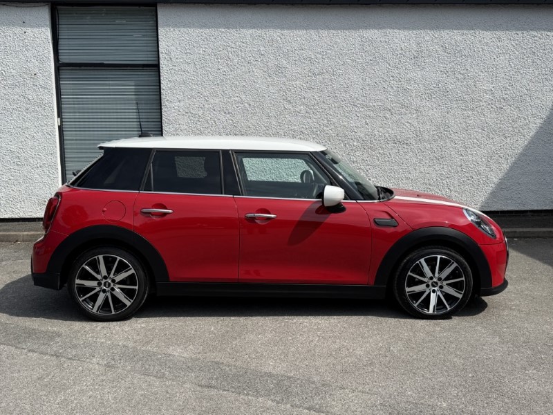 2022 (22) MINI HATCHBACK 1.5 Cooper Classic 5dr Auto 5621636