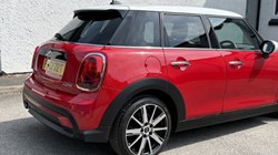 2022 (22) MINI HATCHBACK 1.5 Cooper Classic 5dr Auto 5621568