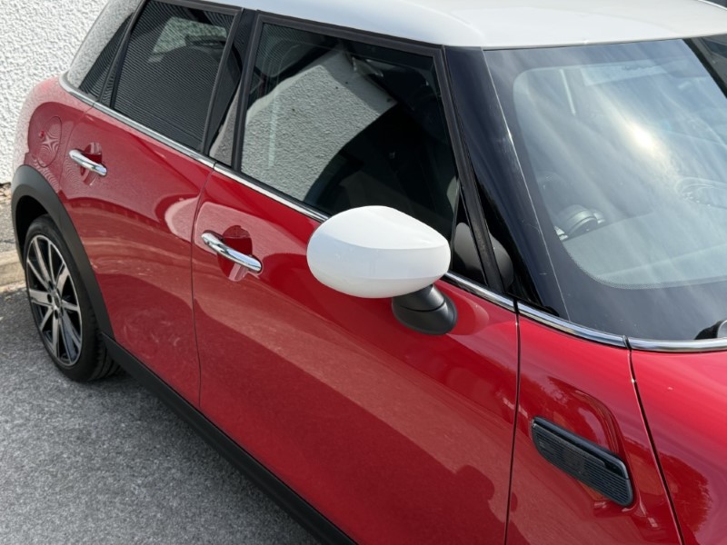 2022 (22) MINI HATCHBACK 1.5 Cooper Classic 5dr Auto 5621545