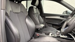 2022 (71) AUDI Q5 40 TDI Quattro S Line 5dr S Tronic 5679792