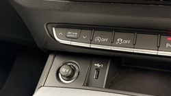 2022 (71) AUDI Q5 40 TDI Quattro S Line 5dr S Tronic 5679803