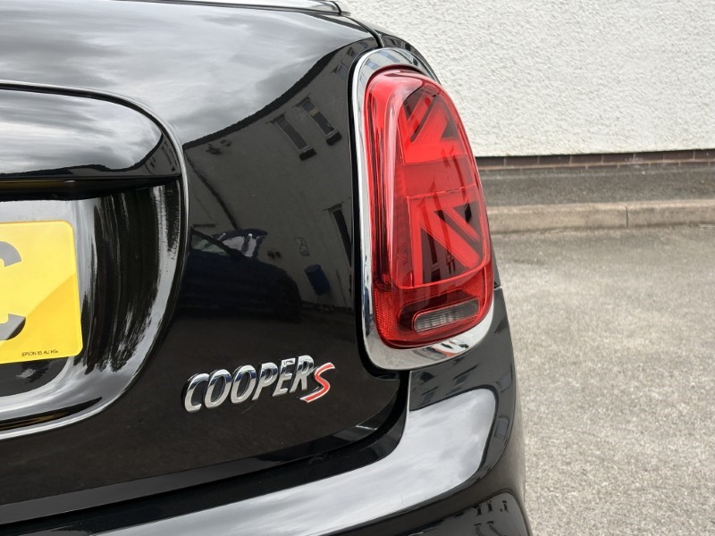 2020 (70) MINI HATCHBACK 2.0 Cooper S Sport II 3dr Auto 5660781