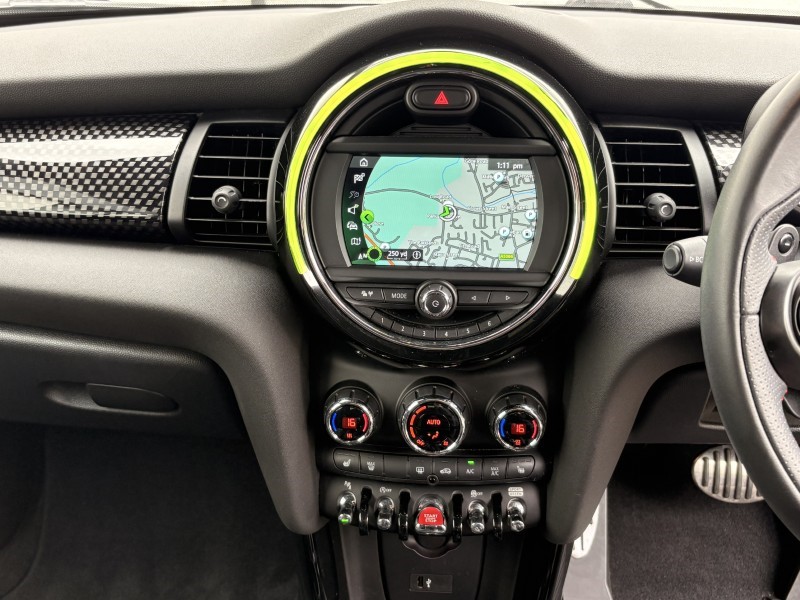 2020 (70) MINI HATCHBACK 2.0 Cooper S Sport II 3dr Auto 5660795