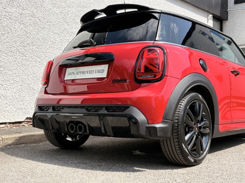 2024 (24) MINI HATCHBACK 2.0 Cooper S Sport Premium Plus 3dr Auto 5643121