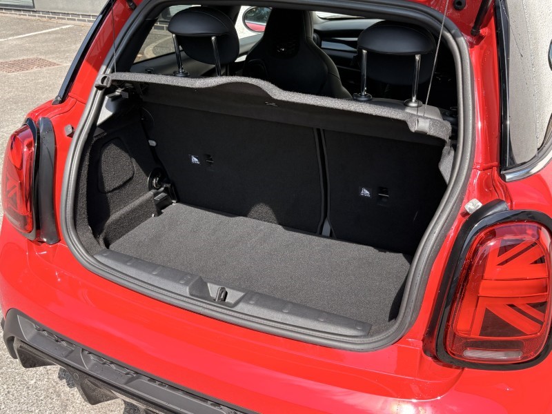2024 (24) MINI HATCHBACK 2.0 Cooper S Sport Premium Plus 3dr Auto 5643116