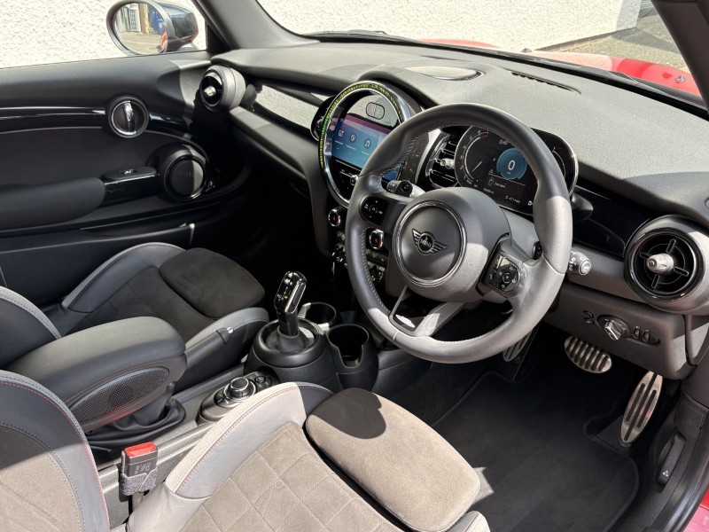 2024 (24) MINI HATCHBACK 2.0 Cooper S Sport Premium Plus 3dr Auto 5643125