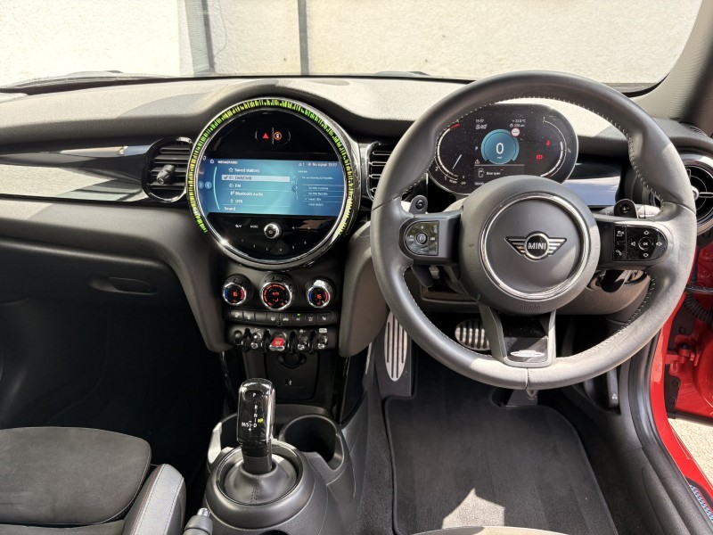2024 (24) MINI HATCHBACK 2.0 Cooper S Sport Premium Plus 3dr Auto 5643122