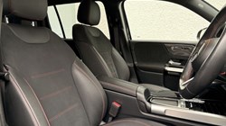 2024 (24) MERCEDES-BENZ GLB 220d 4Matic AMG Line Premium 5dr 8G-Tronic 5654382