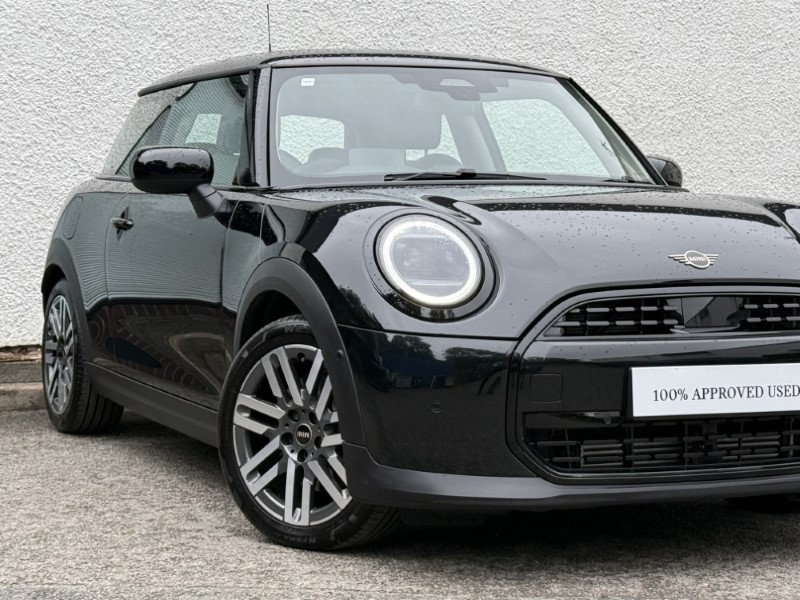 2026 (26) MINI HATCHBACK 1.5 Cooper Classic Premium 3dr 5670068