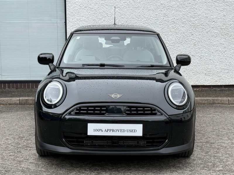 2026 (26) MINI HATCHBACK 1.5 Cooper Classic Premium 3dr 5670071