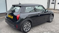 2026 (26) MINI HATCHBACK 1.5 Cooper Classic Premium 3dr 5670062