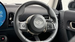 2026 (26) MINI HATCHBACK 1.5 Cooper Classic Premium 3dr 5670045