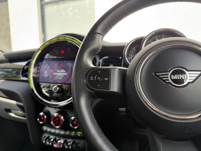 2021 (71) MINI HATCHBACK 1.5 Cooper Classic 3dr 5679761
