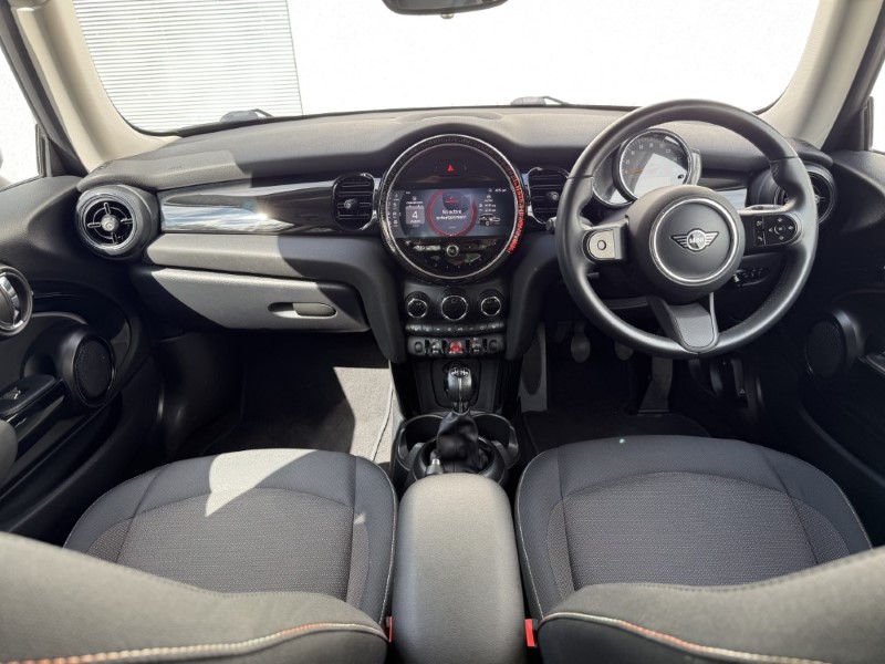 2021 (71) MINI HATCHBACK 1.5 Cooper Classic 3dr 5679749