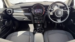 2021 (71) MINI HATCHBACK 1.5 Cooper Classic 3dr 5679749