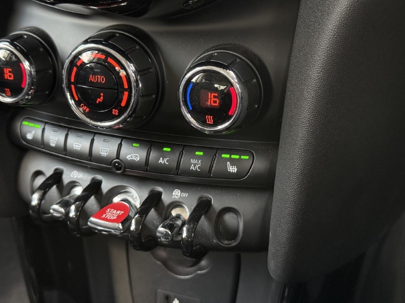 2021 (71) MINI HATCHBACK 1.5 Cooper Classic 3dr 5679758