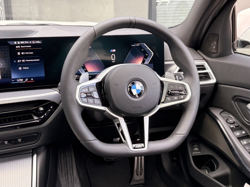 2026 (26) BMW 3 SERIES 320i M Sport 5dr Step Auto [Pro Pack] 5665014