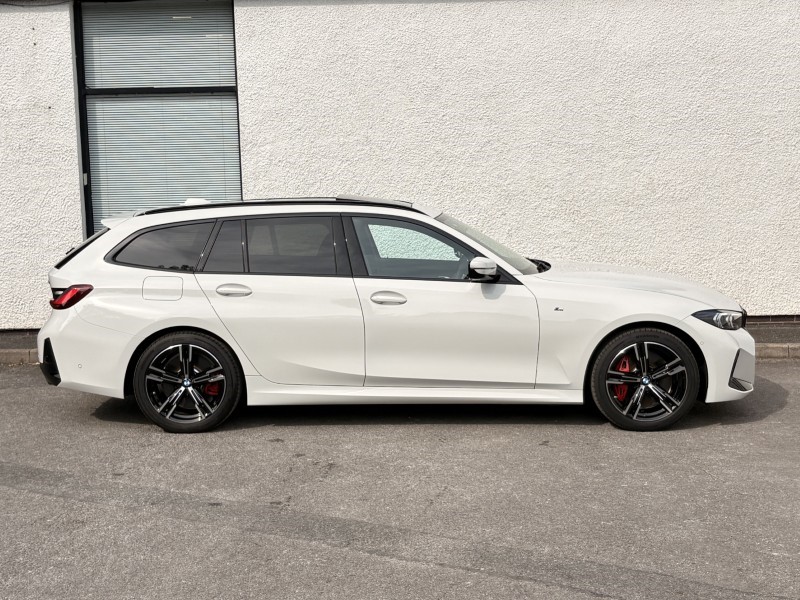 2026 (26) BMW 3 SERIES 320i M Sport 5dr Step Auto [Pro Pack] 5665023
