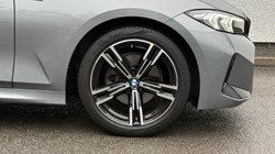 2024 (74) BMW 3 SERIES 320i M Sport 5dr Step Auto 5773576