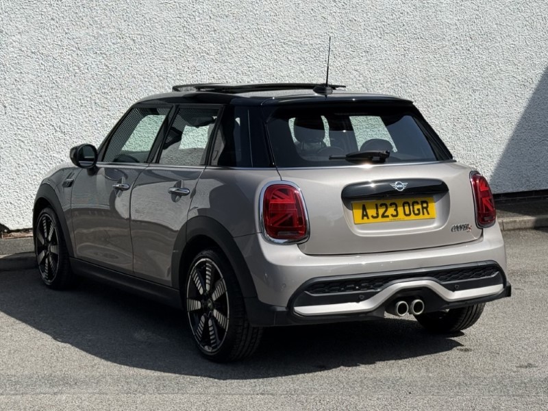 2023 (23) MINI HATCHBACK 2.0 Cooper S Exclusive 3dr 5692423