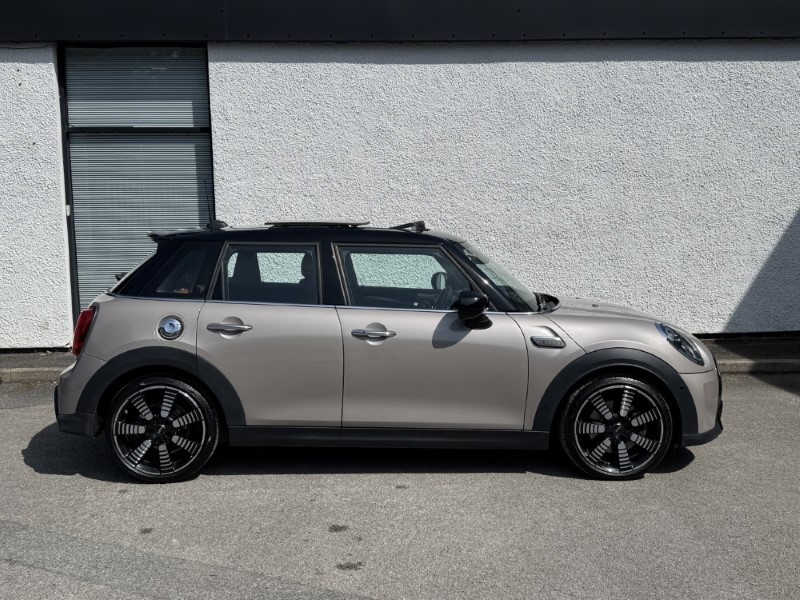 2023 (23) MINI HATCHBACK 2.0 Cooper S Exclusive 3dr 5692426