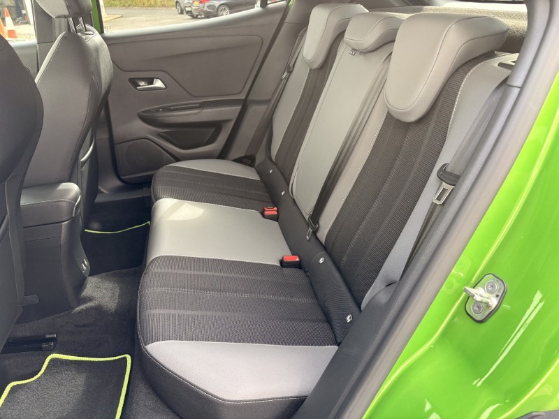 2025 (25) VAUXHALL MOKKA 100kW Griffin 50kWh 5dr Auto 5669842
