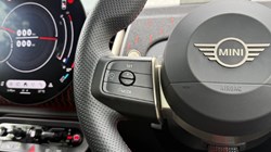 2026 (75) MINI COUNTRYMAN 1.5 C Sport 5dr Auto 5684102
