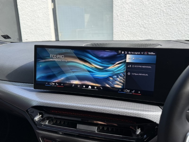 2025 (75) BMW 3 SERIES 320i M Sport 5dr Step Auto 5705655