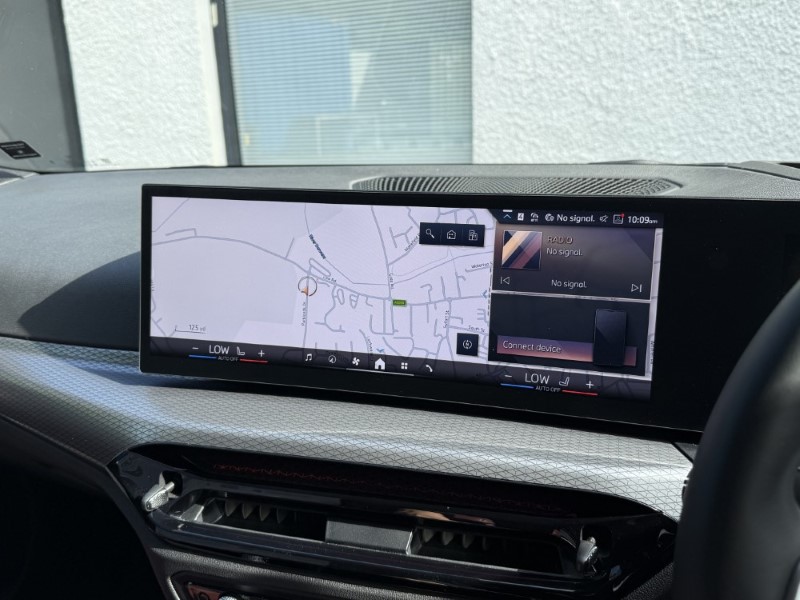 2025 (75) BMW 3 SERIES 320i M Sport 5dr Step Auto 5705650