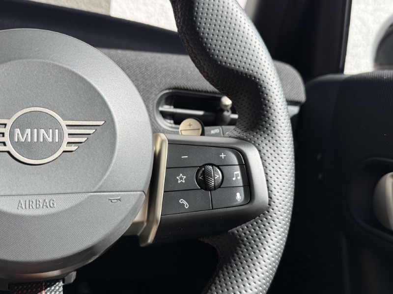 2026 (75) MINI COOPER 1.5 C Sport 5dr Auto 5738196